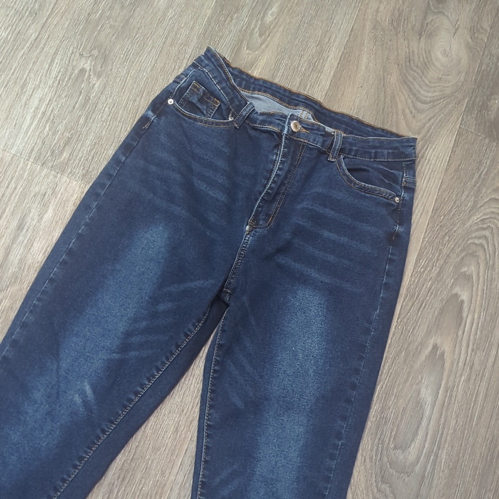 ❤️5/$25 SHEIN Dark Blue Skinny Jeans - Picture 2 of 5